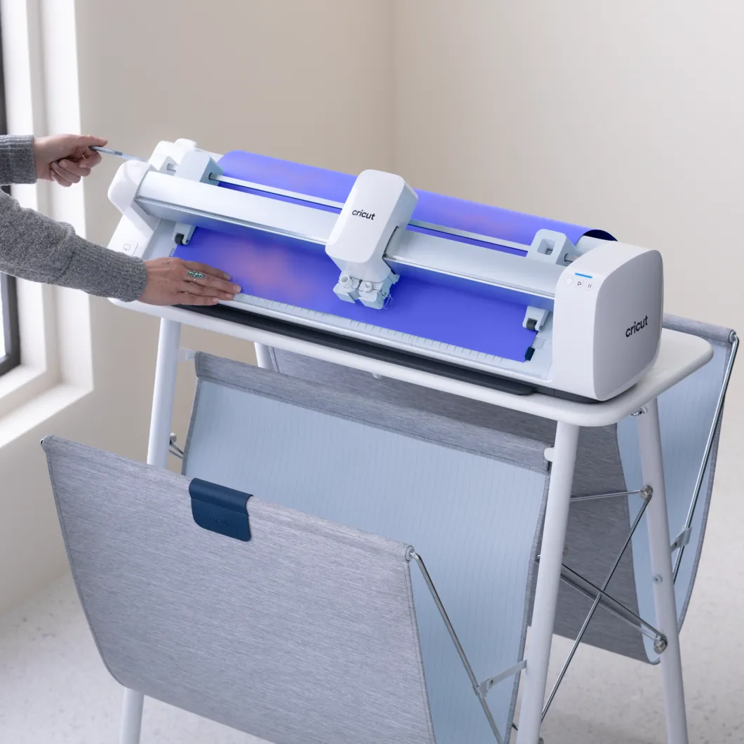 Smart Iron-On™ holographique 63,5cm x 1,5m (25po x 5pi)